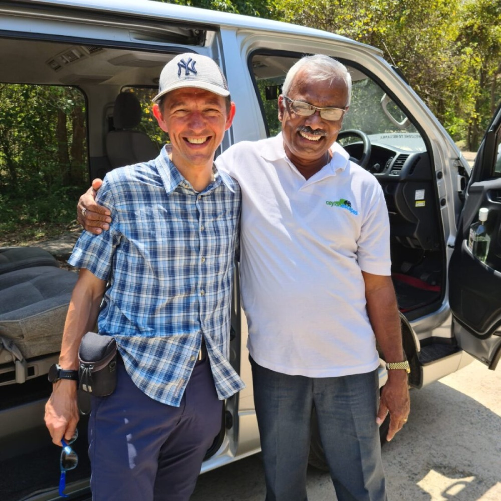 Ceylon Escapes Chauffeur Guide 3