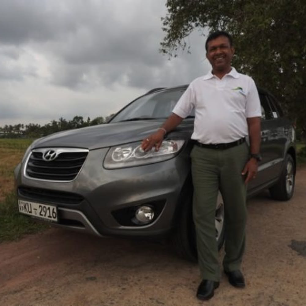 Ceylon Escapes Chauffeur Guide 6