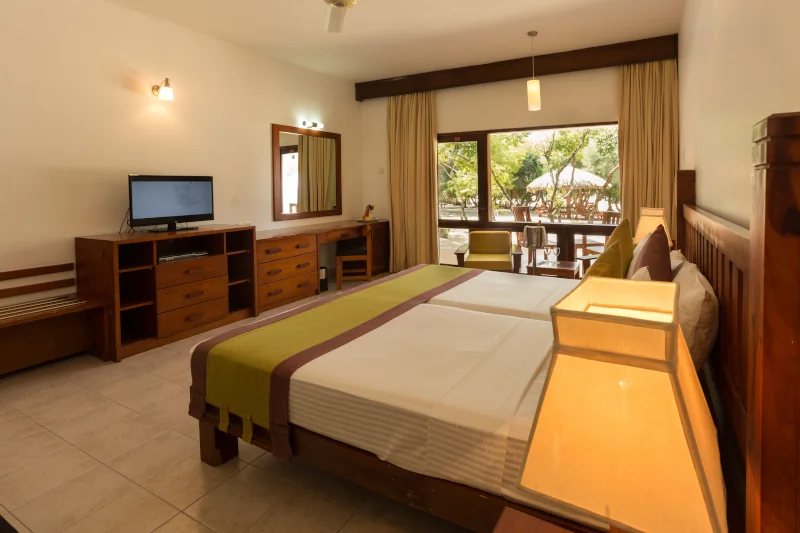 nilavali-beach-hotel