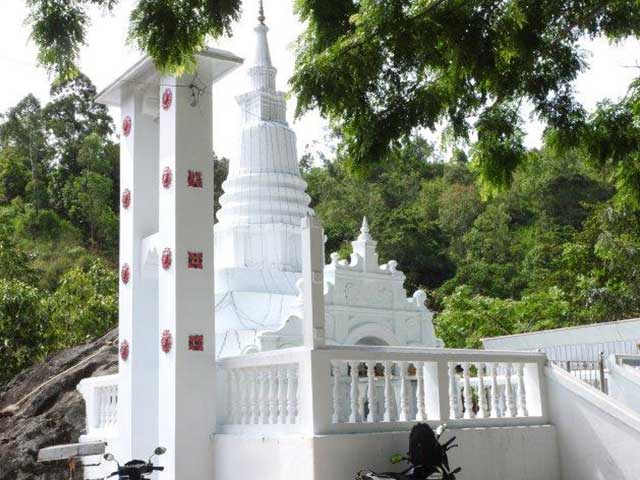 Dova ancient rock temple in Ella