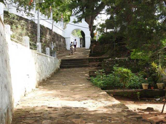 Dova ancient rock temple in Ella