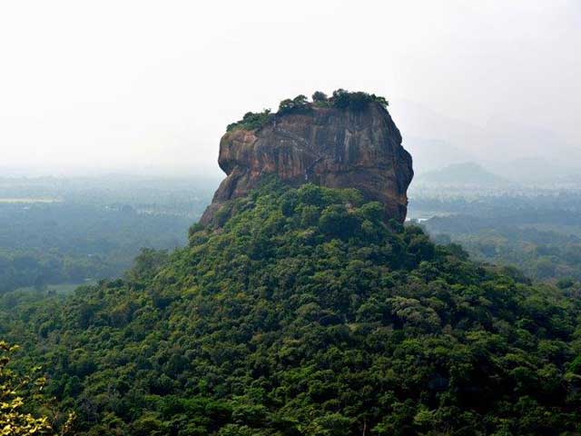 Pidurangala ancient Rock