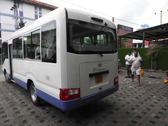 Toyota Coaster (19 Seats)