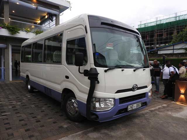 Toyota Coaster (19 Seats)