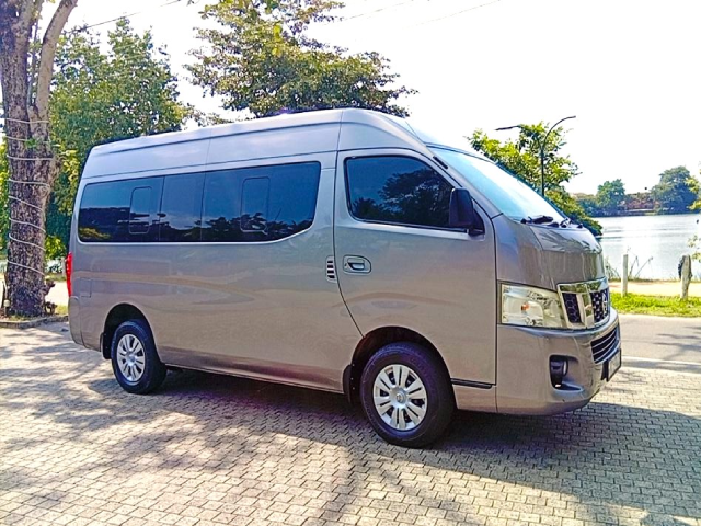 Nissan NV 350