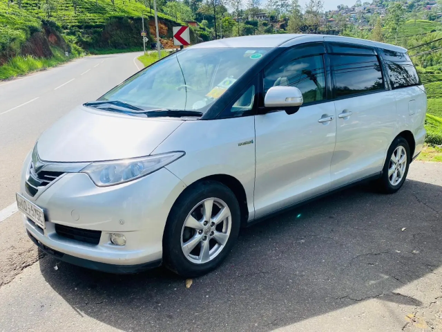Toyota Estima Hybrid