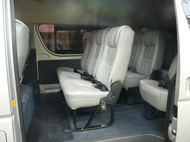 Toyota Hiace 14 Seater
